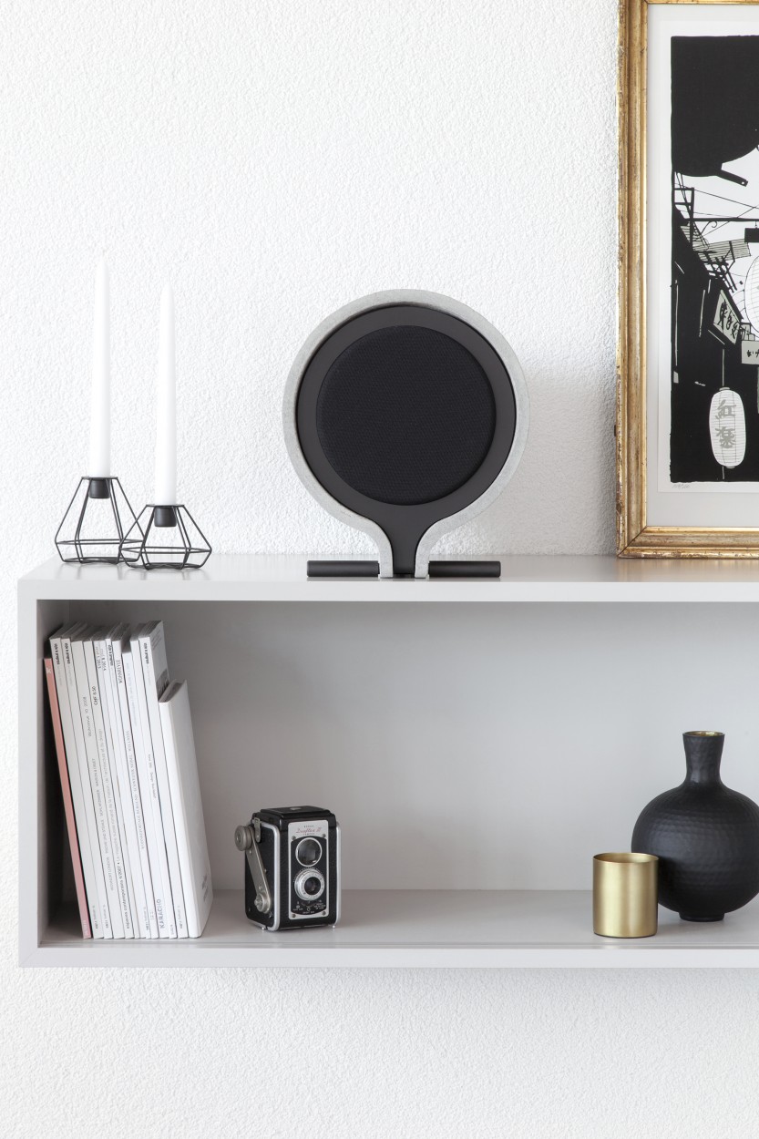 Vonschloo Shelf Loudspeaker